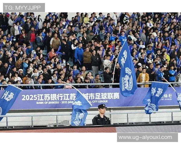 江苏省城市足球联赛半决赛:南京对决泰州,激情燃烧的绿茵之战即将上演 江苏省城市足球联赛半决赛:南京对决泰州,激情燃烧的绿茵之战即将上演