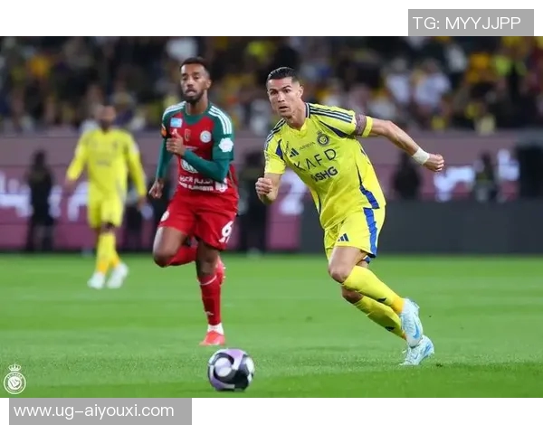 C罗本世纪左脚进球数位列第五,成为前十中唯一的非左脚球员 C罗本世纪左脚进球数位列第五,成为前十中唯一的非左脚球员