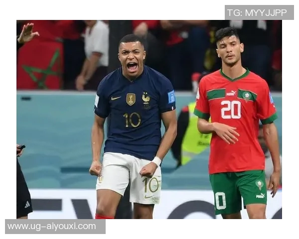 姆巴佩:于帕在本赛季属于世界最佳后卫,受到关注是很正常的 姆巴佩:于帕在本赛季属于世界最佳后卫,受到关注是很正常的